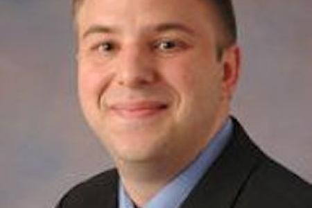 Portrait of Dr. Aaron Aponick